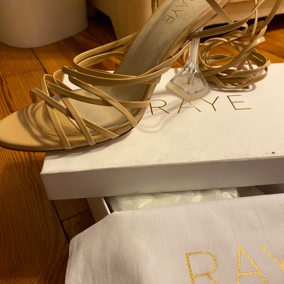 NWT RAYE Malaysia Heel - Picture 5 of 10